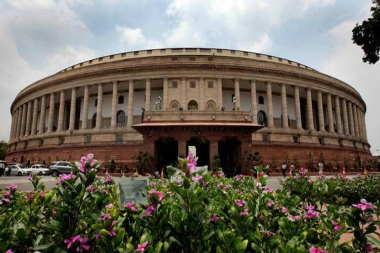 भाजपला फक्त ‘एवढ्याच’ खासदारांची गरज.. की ऑल सेट! पक्ष-खासदार फोडाफोडीमुळे विरोधकांची एकी संपल्यात जमा
