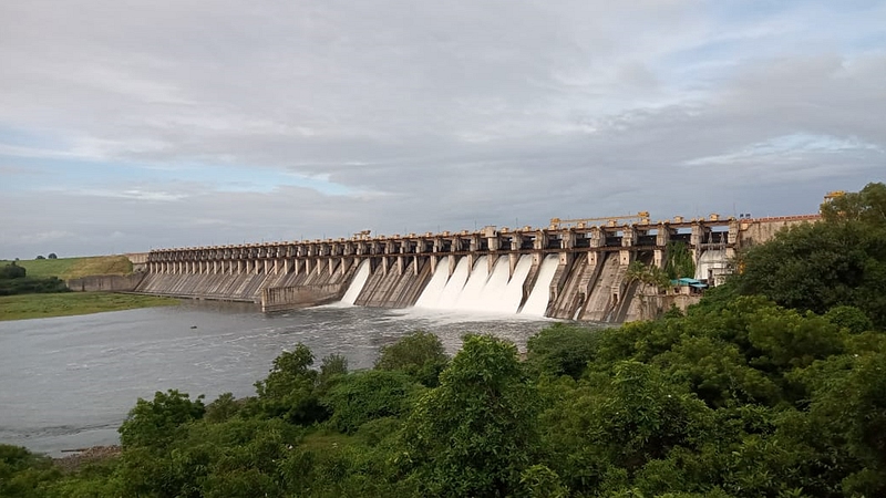 Ujani_Dam_Door_Open