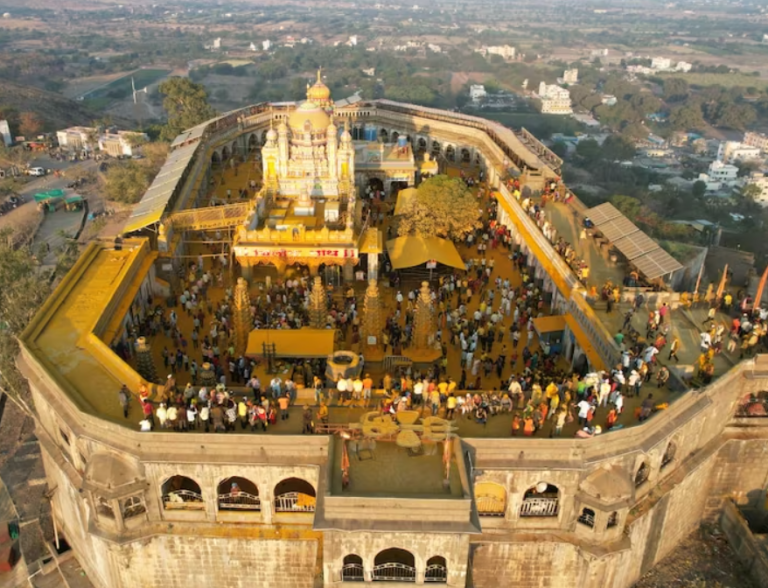 विश्वस्त निवडीत कोणता निकष? जेजुरी विश्वस्त निवडीबाबत पुनर्विचार याचिका दाखल