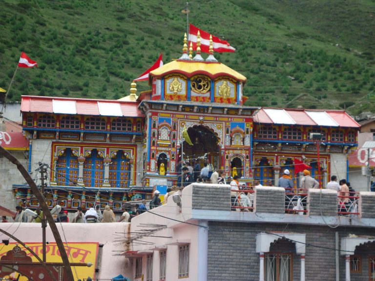 या तारखेला उघडणार बद्रिनाथचे द्वार, या सोयीसुविधा भक्तांना मिळणार