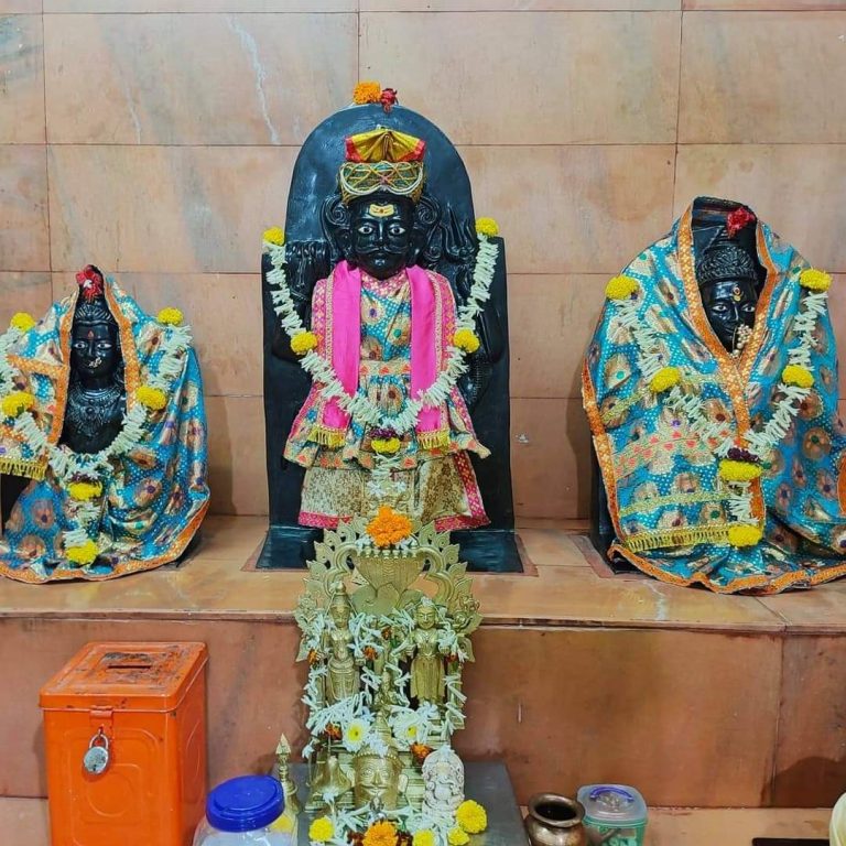 कोथरूडगाव ग्रामदैवत म्हातोबा देवाचा उत्सव साजरा