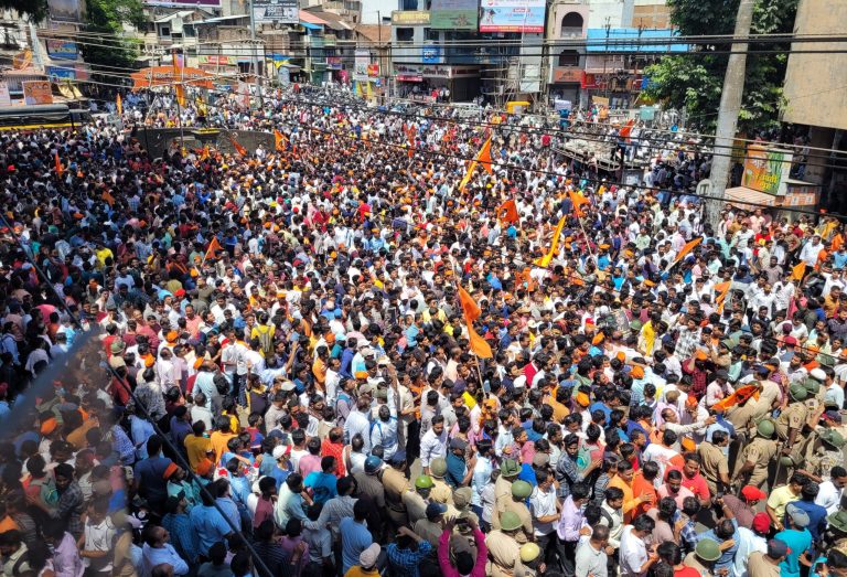 अजबच की! कोल्हापुर हिंसाचार ३५० जणांवर FIR, पण बंद पुकरणाऱ्या एकावरही गुन्हा नाही