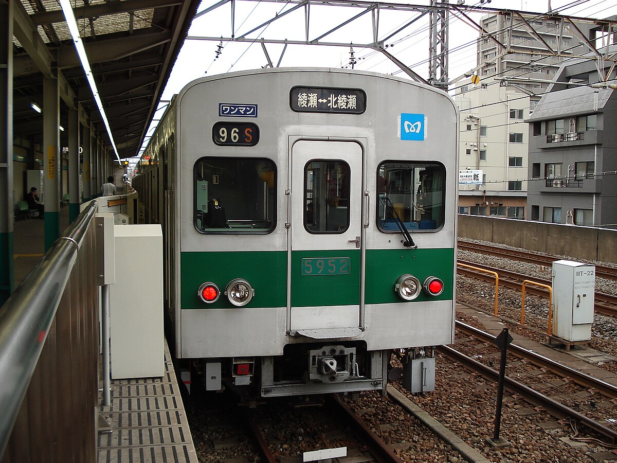 Tokyo-matro-chiyoda5000