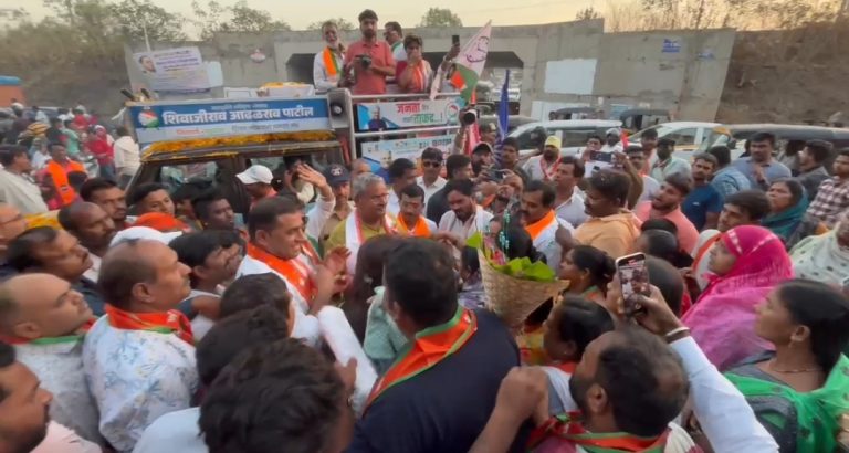 आढळराव पाटील हडपसरकरांच्या घराघरात – मनामनांत; भव्य रॅली, पदयात्रेला नागरिकांचा अभूतपूर्व प्रतिसाद