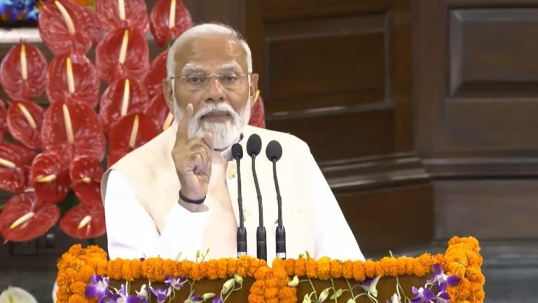 चंद्राबाबू नितिशबाबुंची मोदींवर स्तुतीसुमने; ‘इंडिया’च्या आकांक्षेवर पाणी? अर्थव्यवस्थेचा वेग असाच सुरू राहवा