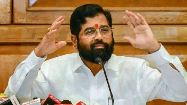 उद्धव ठाकरेंनी दिल्लीत जाऊन मोदींची माफी मागितली, एकनाथ शिंदेंचा विधानपरिषेदत गौप्यस्फोट