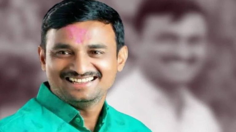 संतोष देशमुखांचा पोस्टमार्ट्म रिपोर्ट समोर! पायखालची जमीनही हादरून जाईल; अत्यंत धक्कदायक माहिती समोर