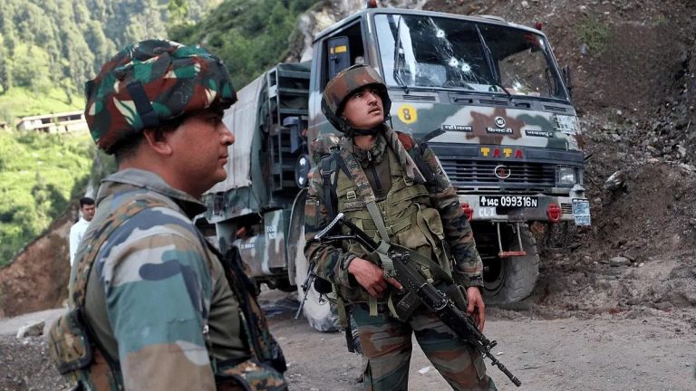 ऑपरेशन सिंदूरनंतर दहशतवाद्यांविरोधात कारवाई तिव्र… आसाम रायफल्सने 10 अतिरेक्यांचा केला खात्मा
