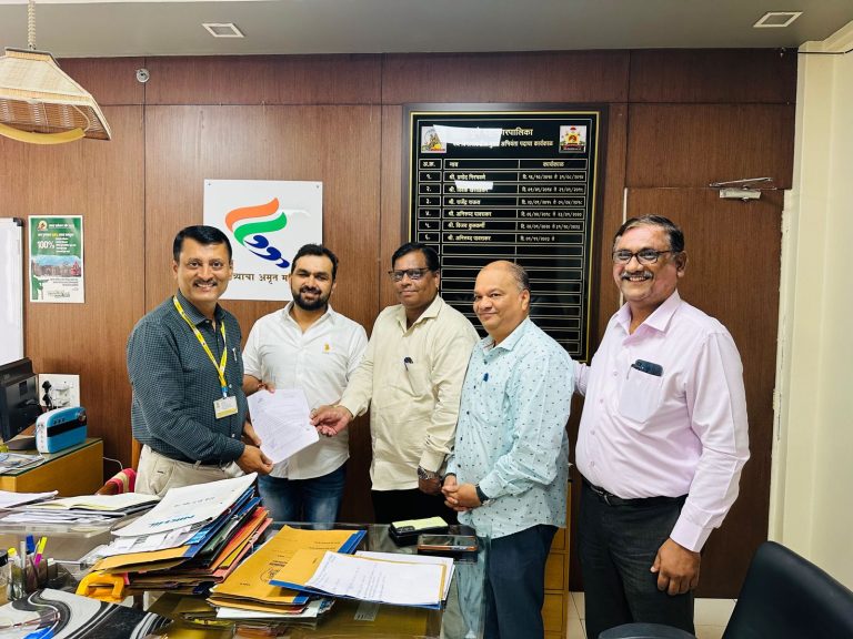 …अखेर ‘एकलव्य कॉलेज ते हायवे सर्व्हिस रस्ता’ 30 वर्षांचा प्रश्न मार्गी; नगरसेवक किरण दगडेपाटील यांची कसब अन् संबंध कामी 