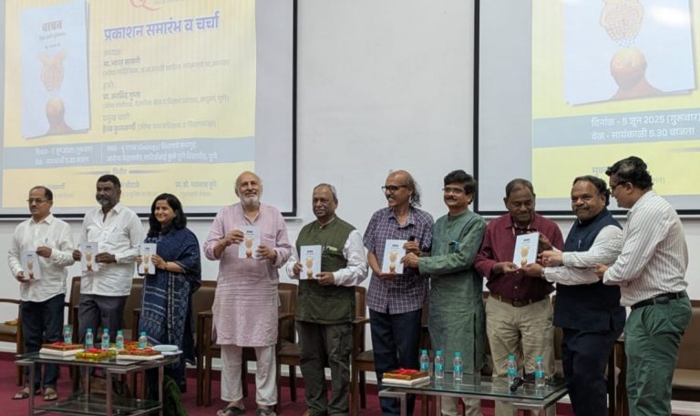 विद्यार्थ्यांना लाल शेरा नको, गोष्टीची पुस्तके द्या– अरविंद गुप्ता