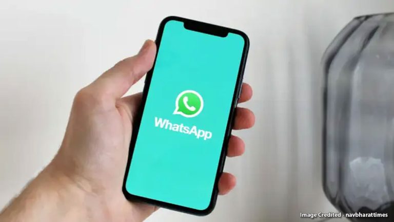 ऑफिसमध्ये लॅपटॉपवर WhatsApp वापरता? लगेच करा हे काम, कोणीही वाचू शकणार नाही तुमचे मेसेज!