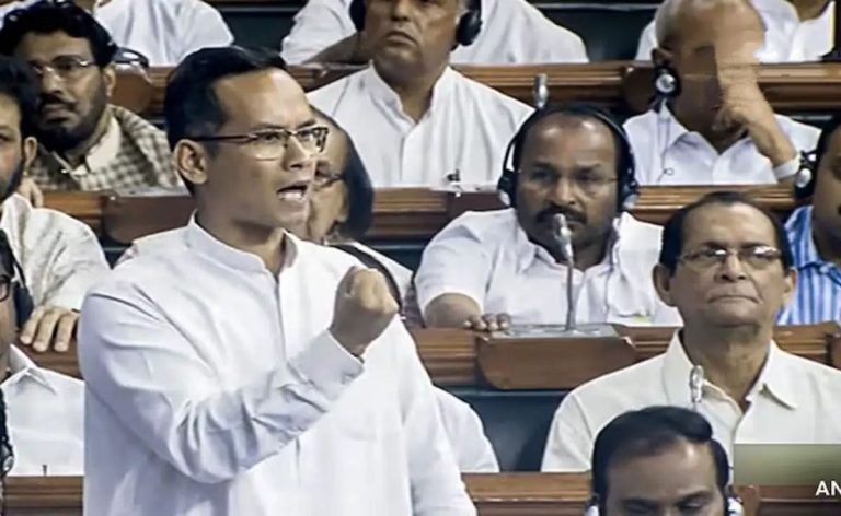 ‘पहलगाममध्ये दहशतवादी कसे घुसले, सरकार हे का सांगत नाही? गौरव गोगोईंचा पलटवार