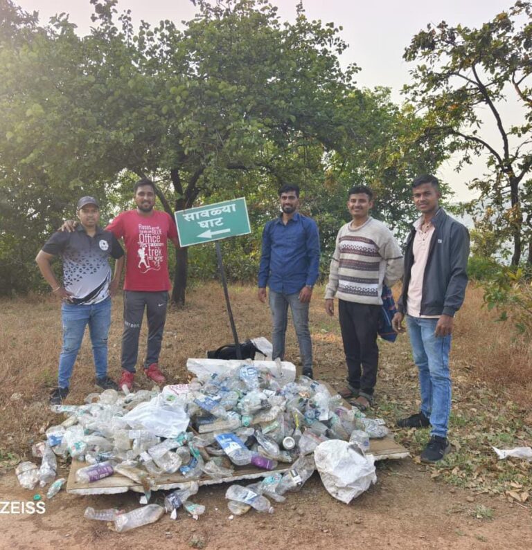 मुळशीतील अतिप्राचीन सावळ्या घाटावर स्वराज्याचे शिलेदार प्रतिष्ठान कडून प्लास्टिक मुक्त मोहीम