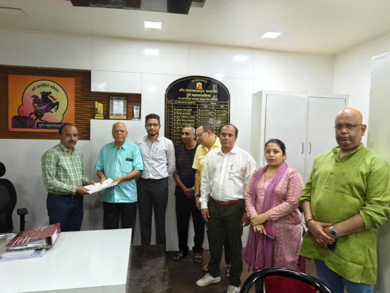 BBPRA टीम तर्फे परिसरातील पाणी साठत असलेल्या ६७ ठिकाणांची यादी सुपूर्द